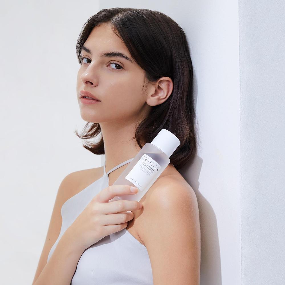 Tonico Centella Brightening Boosting Toner 210ml SKIN1004