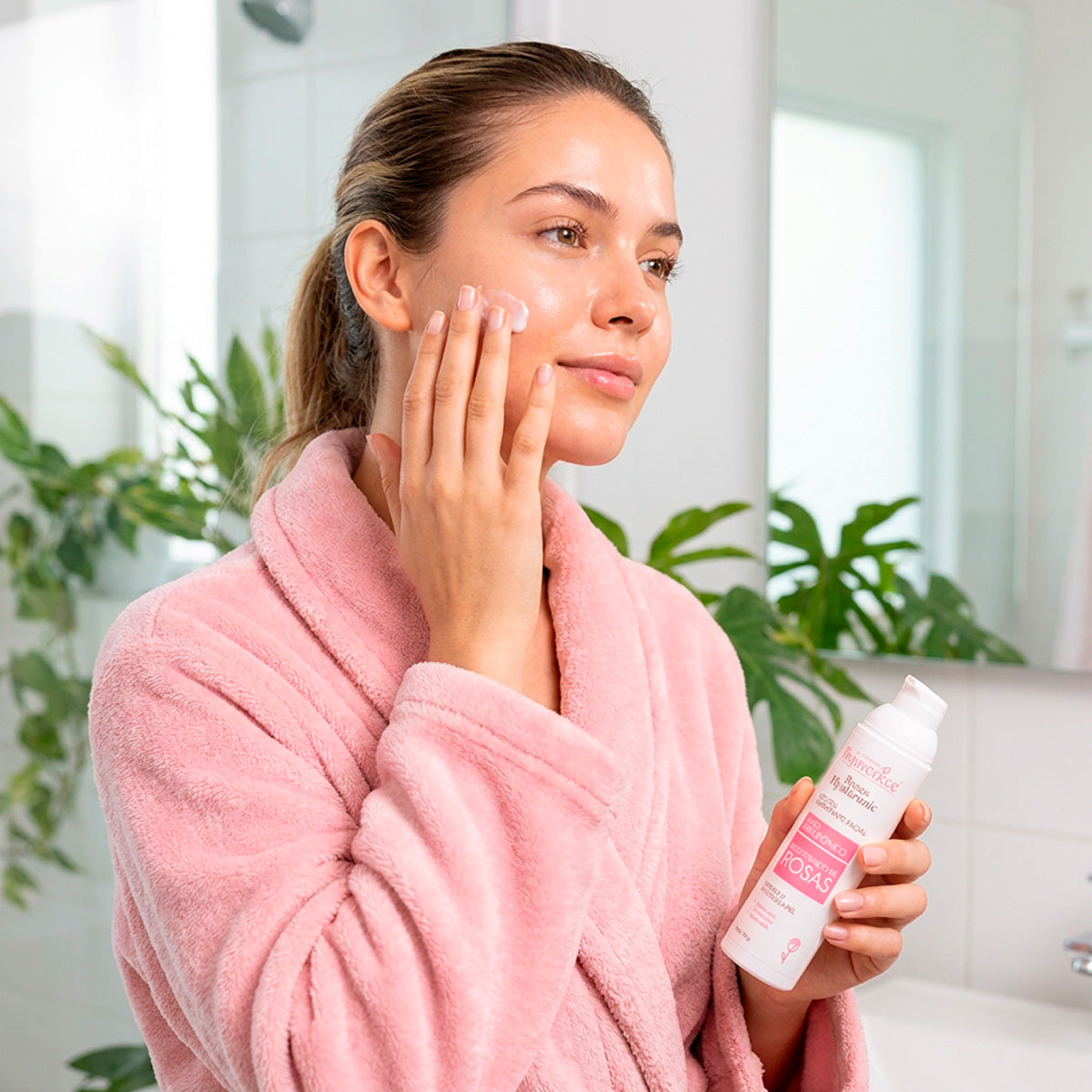 Loción Hidratante Facial con Ácido Hialurónico y Bioextracto de Rosas 150gr - LA COOPER